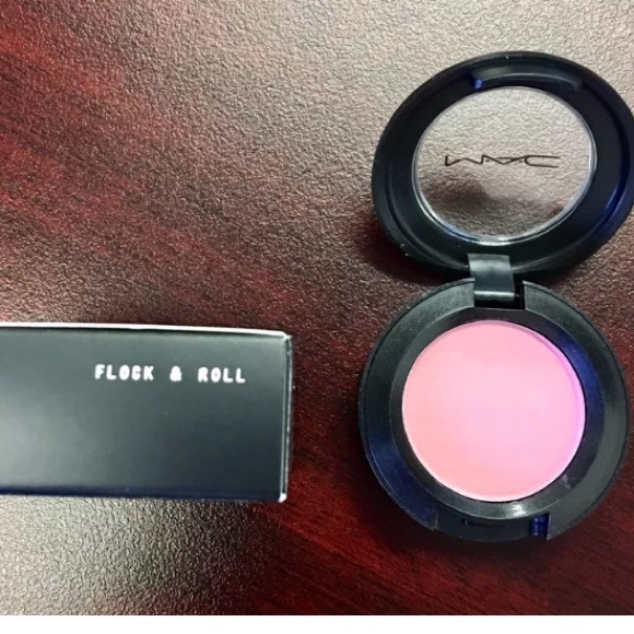 MAC Flock and Roll - Picture 1 of 1